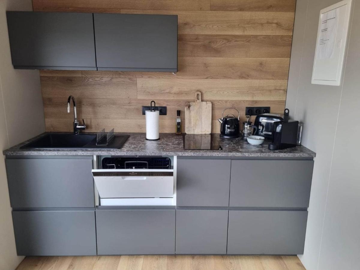 Luxury studio apartment. Brand new&well furnished luxury studio apartment for two 30 km from Kirkjubæjarklaustur! Perfect place to stay at right between Black beach&Jökulsárlón. Esterno foto