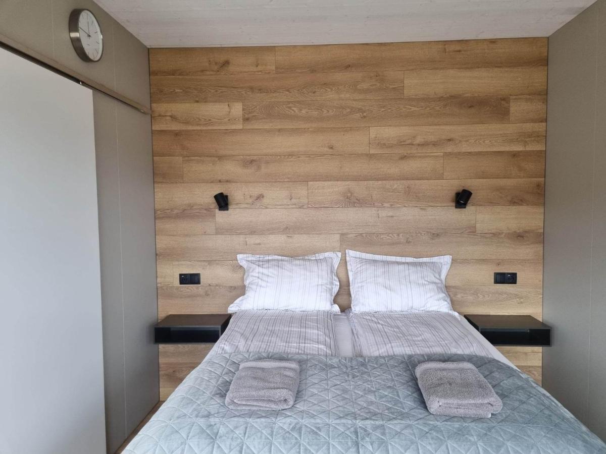 Luxury studio apartment. Brand new&well furnished luxury studio apartment for two 30 km from Kirkjubæjarklaustur! Perfect place to stay at right between Black beach&Jökulsárlón. Esterno foto