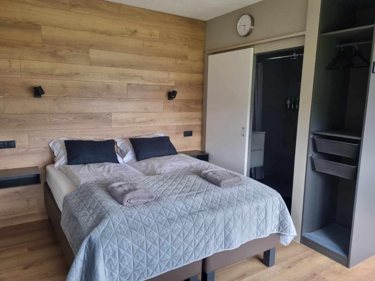 Luxury studio apartment. Brand new&well furnished luxury studio apartment for two 30 km from Kirkjubæjarklaustur! Perfect place to stay at right between Black beach&Jökulsárlón. Esterno foto