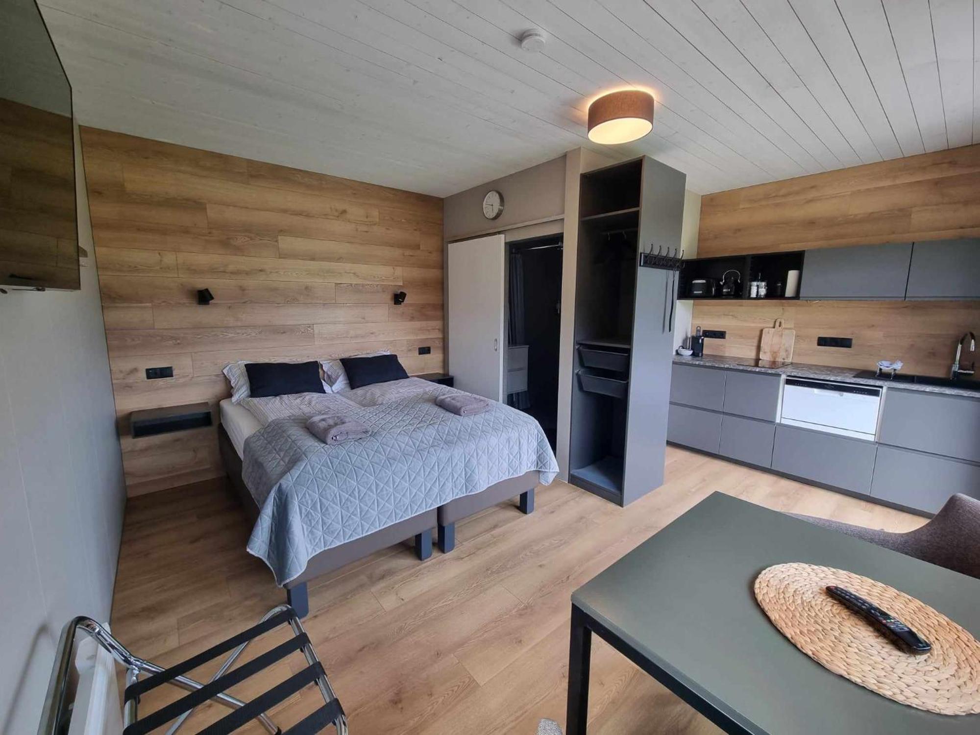 Luxury studio apartment. Brand new&well furnished luxury studio apartment for two 30 km from Kirkjubæjarklaustur! Perfect place to stay at right between Black beach&Jökulsárlón. Esterno foto